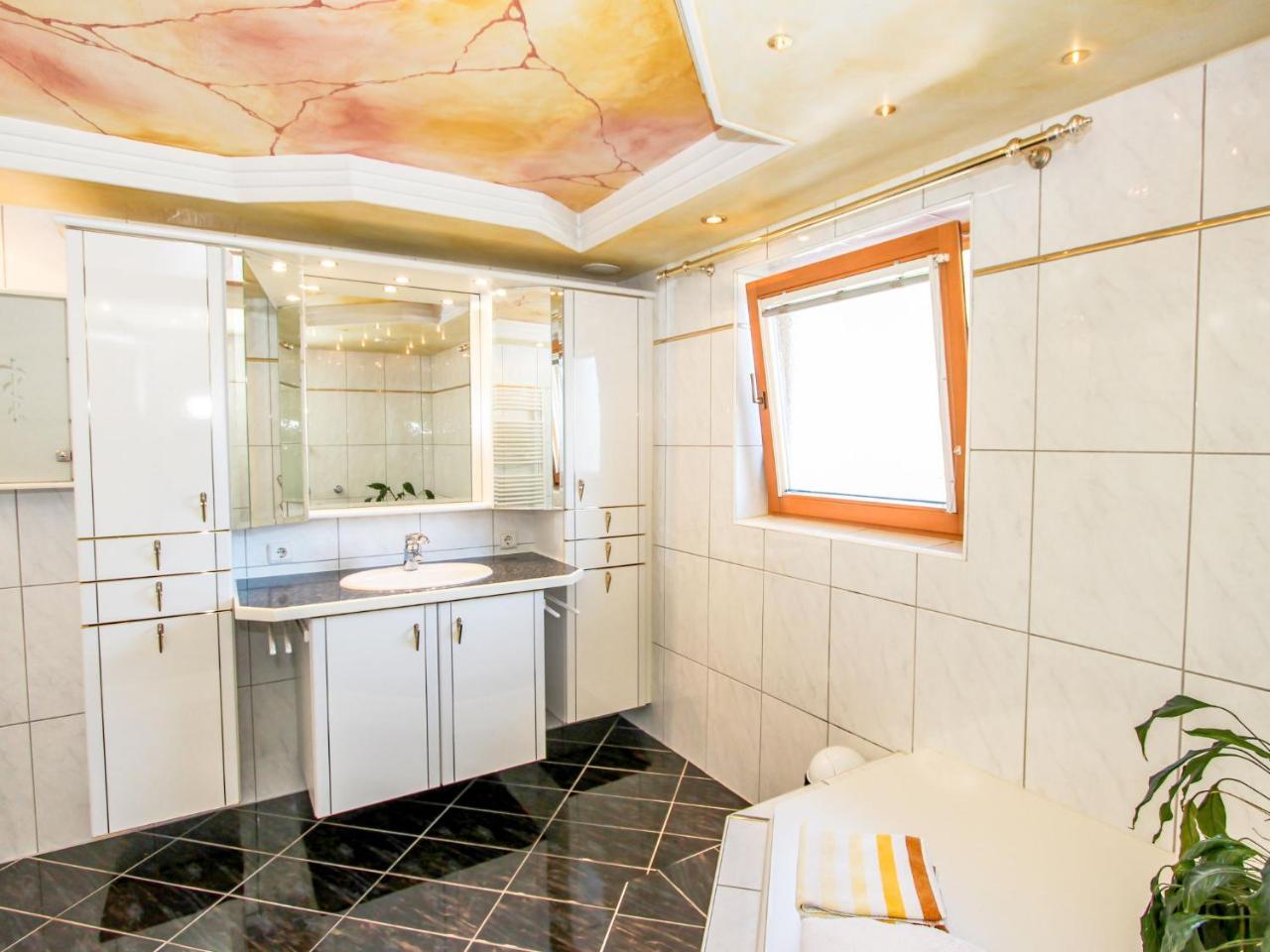 Apartment Christian By Interhome Fügen Esterno foto