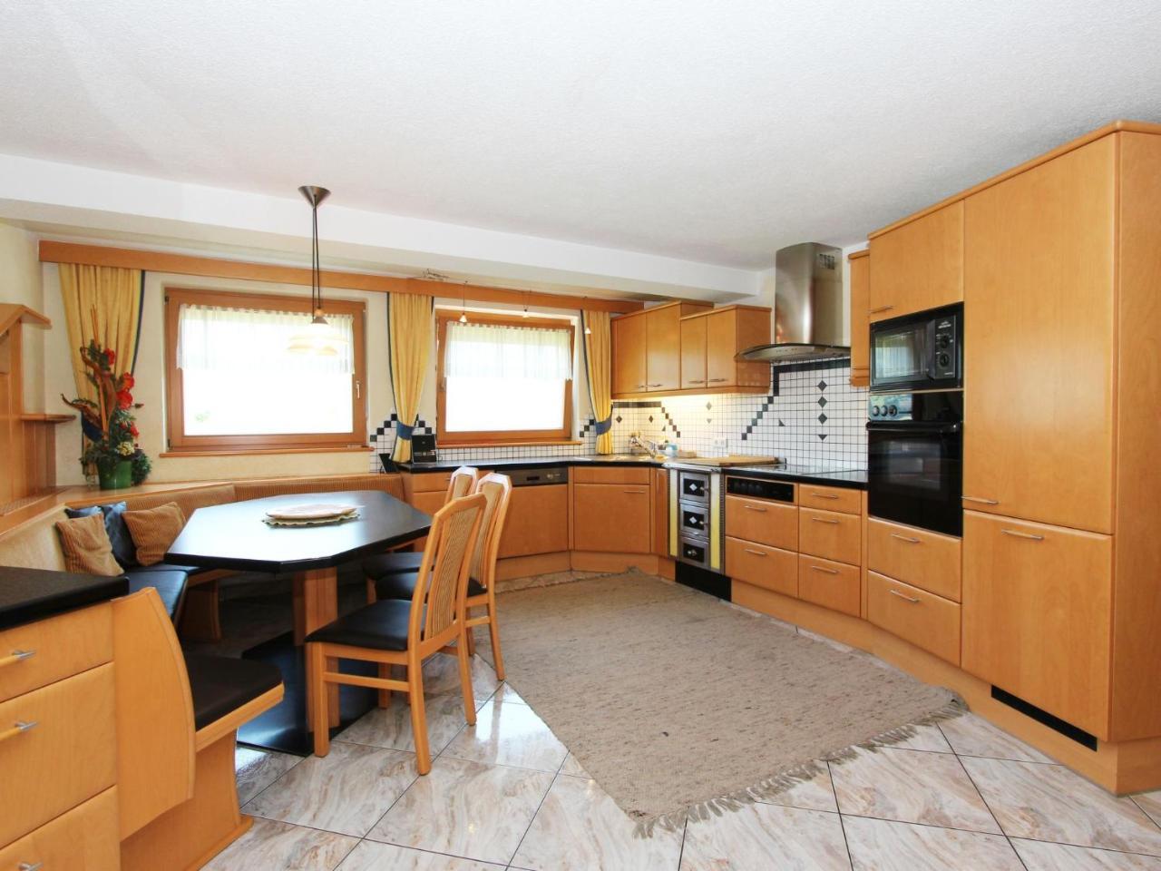 Apartment Christian By Interhome Fügen Esterno foto